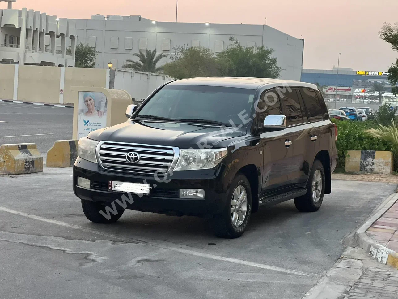 Toyota  Land Cruiser  GXR  2009  Automatic  320,000 Km  8 Cylinder  Four Wheel Drive (4WD)  SUV  Black