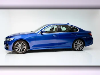 BMW  3-Series  320  2021  Automatic  46٬700 Km  4 Cylinder  Rear Wheel Drive (RWD)  Hatchback  Blue