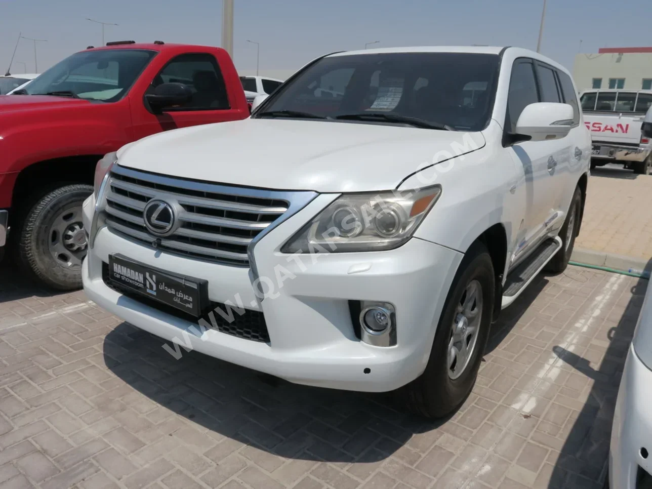 Lexus  LX  570  2009  Automatic  540,000 Km  8 Cylinder  Four Wheel Drive (4WD)  SUV  White