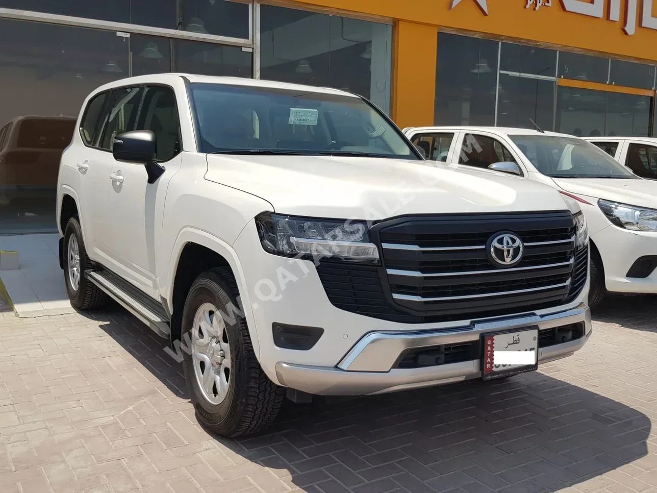  Toyota  Land Cruiser  GX  2023  Automatic  31,000 Km  6 Cylinder  Four Wheel Drive (4WD)  SUV  White  With Warranty