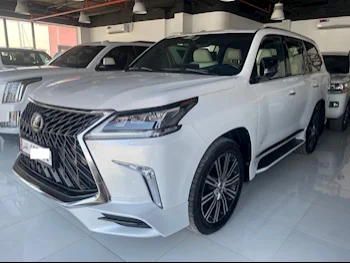  Lexus  LX  570  2018  Automatic  137,000 Km  8 Cylinder  Four Wheel Drive (4WD)  SUV  White  With Warranty