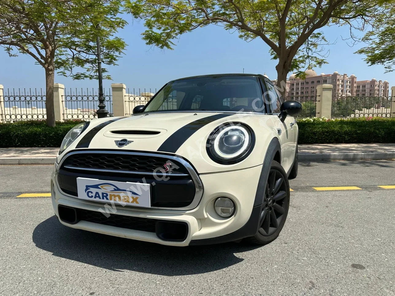  Mini  Cooper  S  2016  Automatic  95,000 Km  4 Cylinder  Front Wheel Drive (FWD)  Hatchback  White  With Warranty