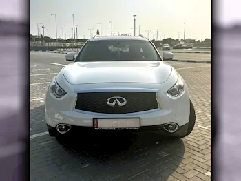 Infiniti  QX  70  2019  Automatic  39,000 Km  6 Cylinder  All Wheel Drive (AWD)  SUV  White