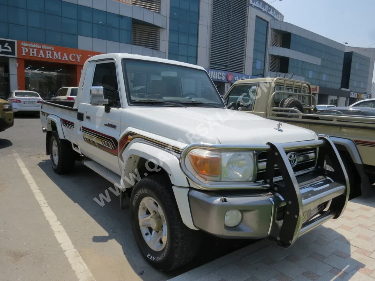 Toyota  Land Cruiser  LX  2012  Manual  141,000 Km  6 Cylinder  Four Wheel Drive (4WD)  Pick Up  Silver