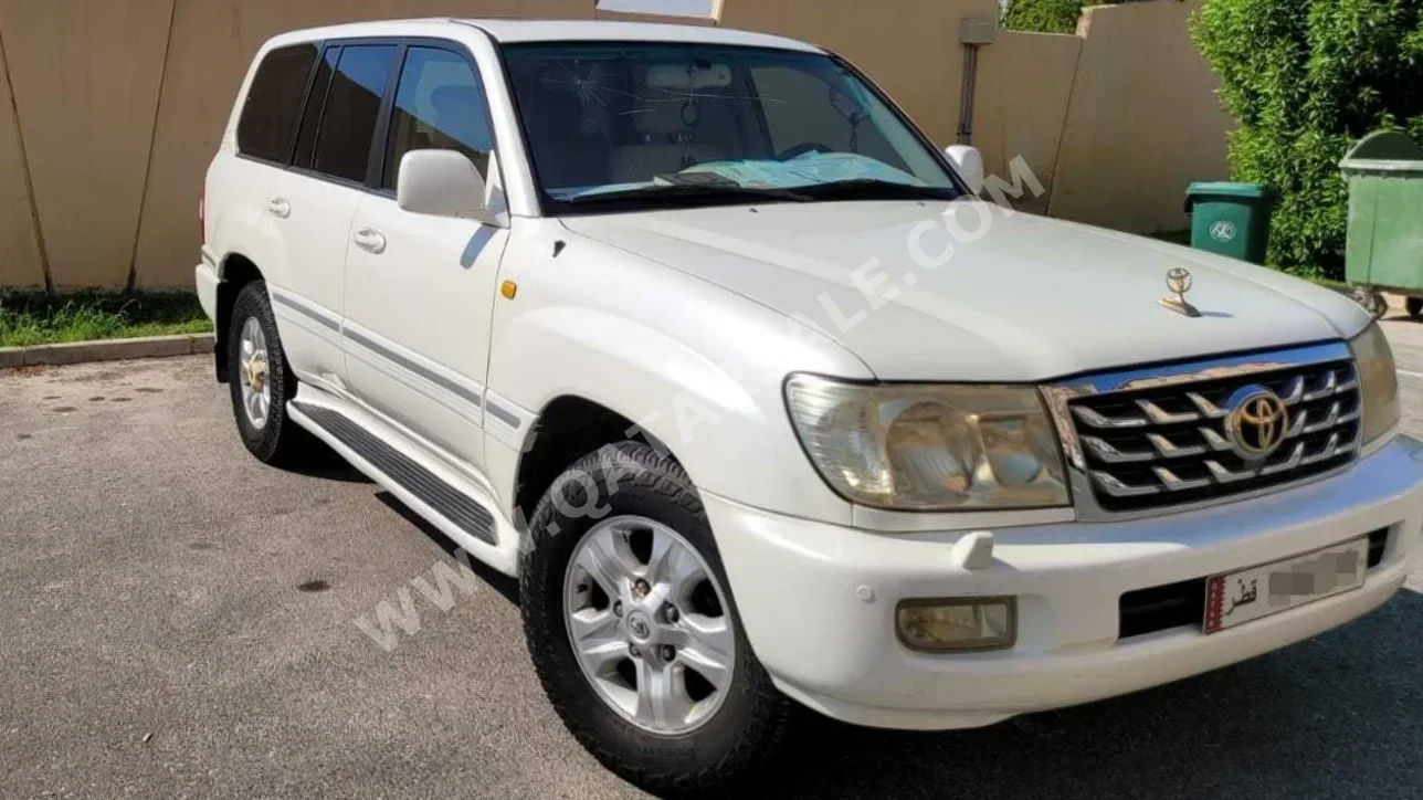 Toyota  Land Cruiser  VXR  2007  Automatic  411,415 Km  8 Cylinder  Four Wheel Drive (4WD)  SUV  White