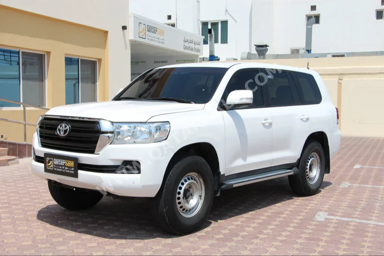 Toyota  Land Cruiser  G  2019  Automatic  167,000 Km  6 Cylinder  Four Wheel Drive (4WD)  SUV  White