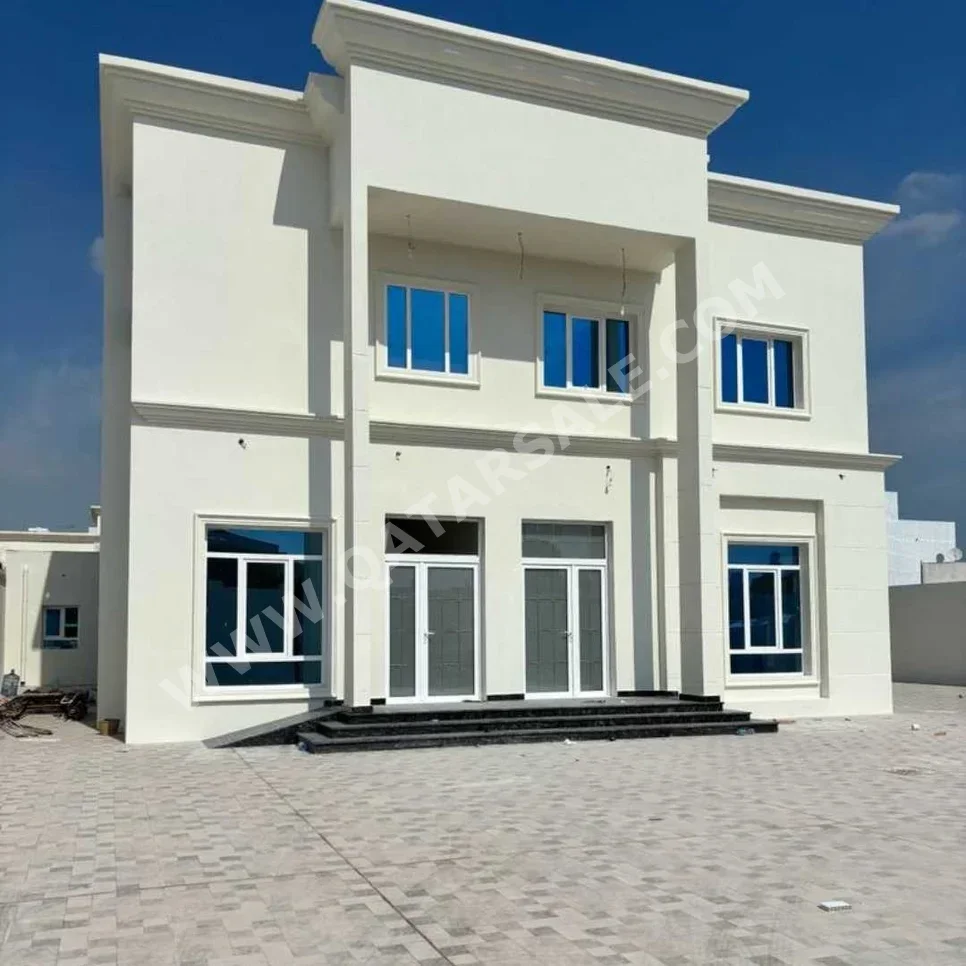 Family Residential  - Not Furnished  - Doha  - Al Dafna  - 7 Bedrooms