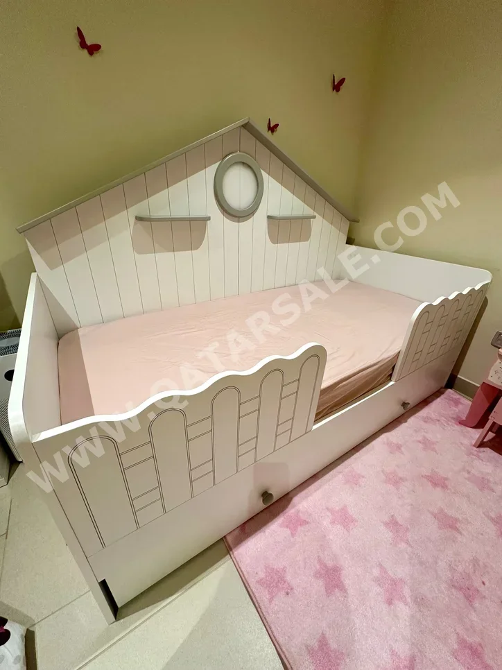 Beds - Homes r Us  - Double bunk  - White  - Mattress Included