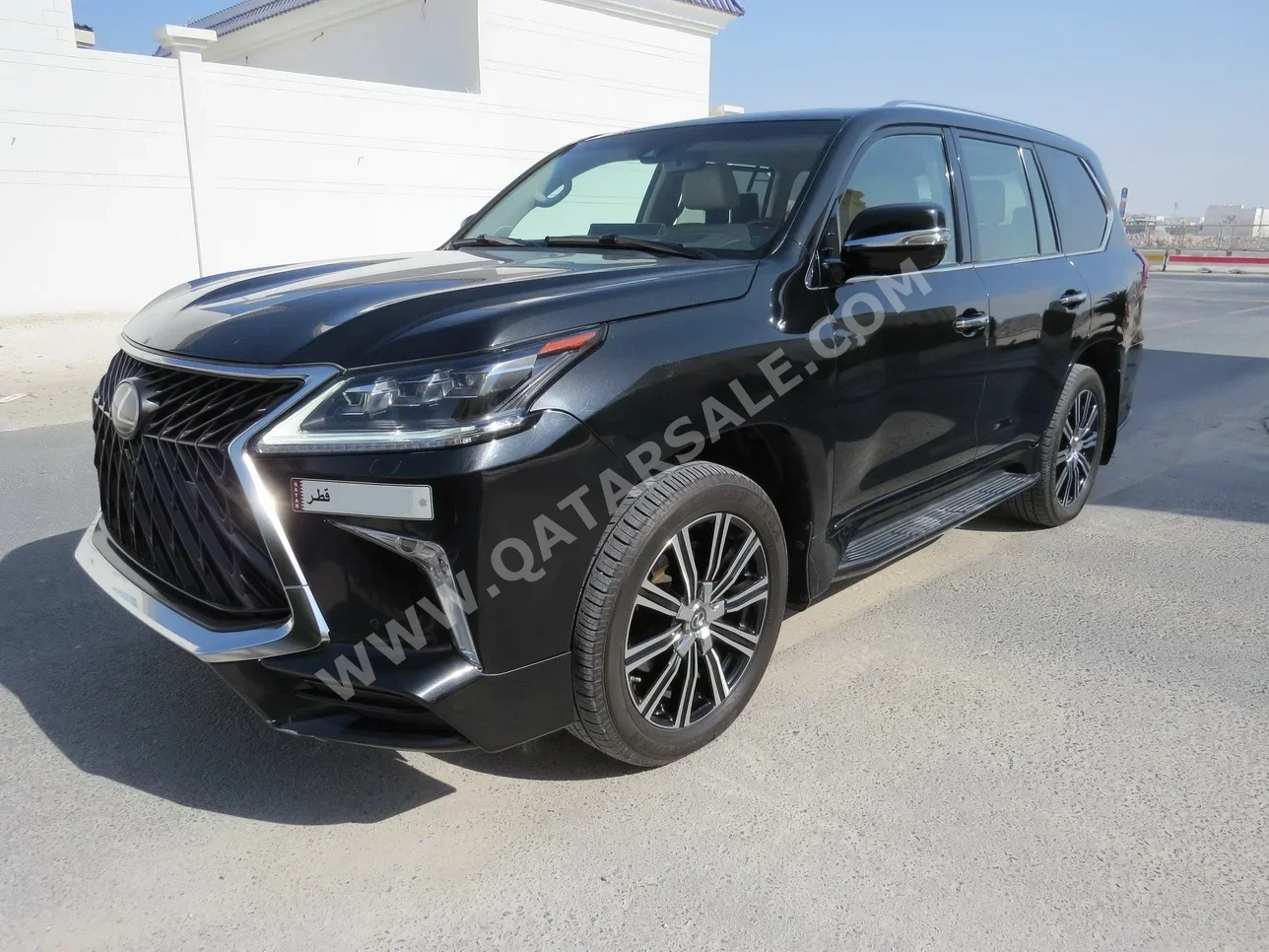 Lexus  LX  570  2018  Automatic  140,000 Km  8 Cylinder  Four Wheel Drive (4WD)  SUV  Black