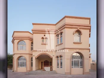 Family Residential  - Not Furnished  - Doha  - Al Dafna  - 7 Bedrooms