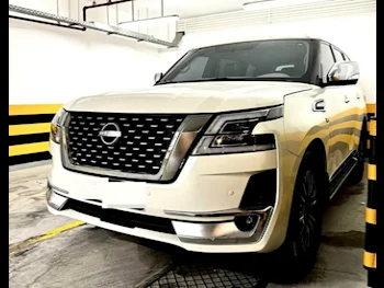 Nissan  Patrol  Platinum  2013  Automatic  180,000 Km  8 Cylinder  Four Wheel Drive (4WD)  SUV  White