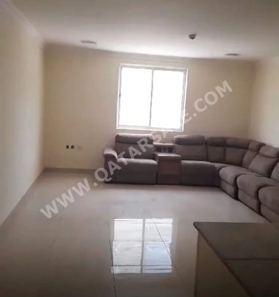 3 Bedrooms  Apartment  For Rent  in Doha -  Fereej Kulaib  Not Furnished