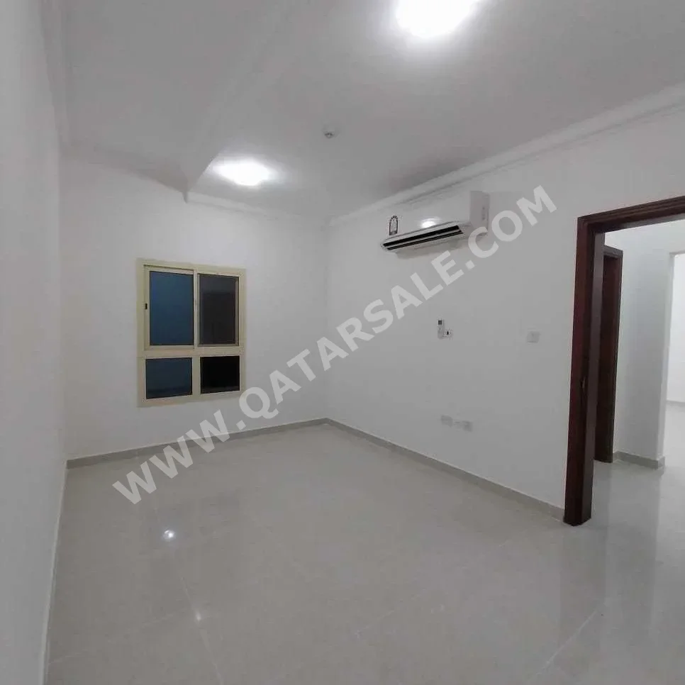 2 Bedrooms  Apartment  For Rent  in Doha -  Fereej Bin Omran  Not Furnished