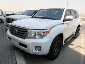 Toyota  Land Cruiser  VXR  2015  Automatic  292,000 Km  8 Cylinder  Four Wheel Drive (4WD)  SUV  White