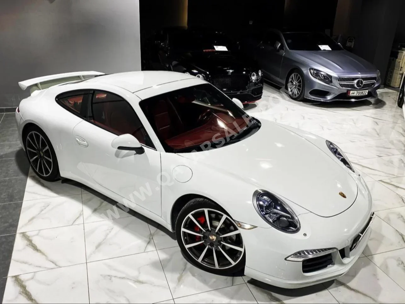 Porsche  911  Carrera S  2013  Automatic  99٬000 Km  6 Cylinder  Rear Wheel Drive (RWD)  Coupe / Sport  White
