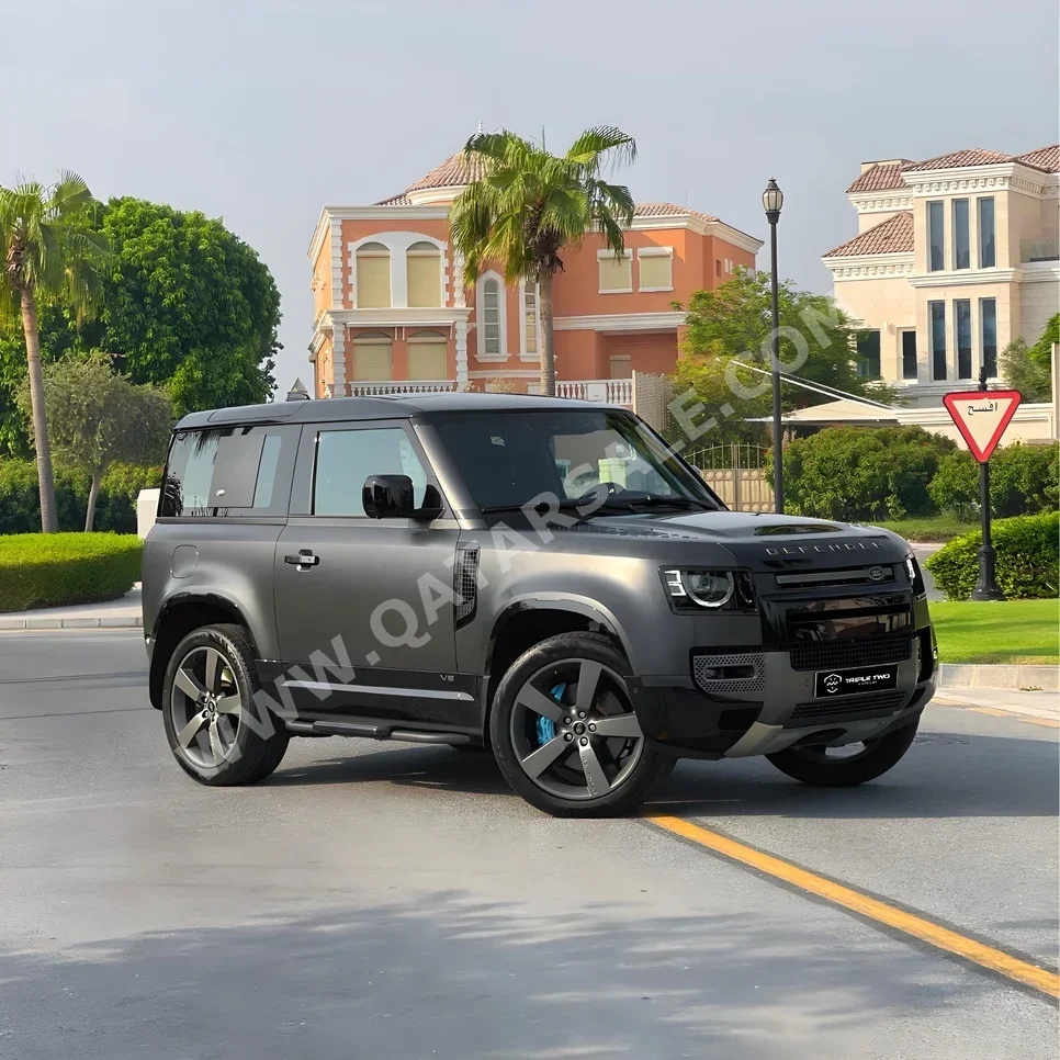 Land Rover  Defender  90 Carpathian Edition  2022  Automatic  8,950 Km  8 Cylinder  Four Wheel Drive (4WD)  SUV  Gray  With Warranty