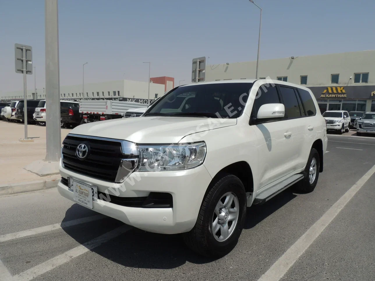 Toyota  Land Cruiser  GX  2021  Automatic  124,000 Km  6 Cylinder  Four Wheel Drive (4WD)  SUV  White