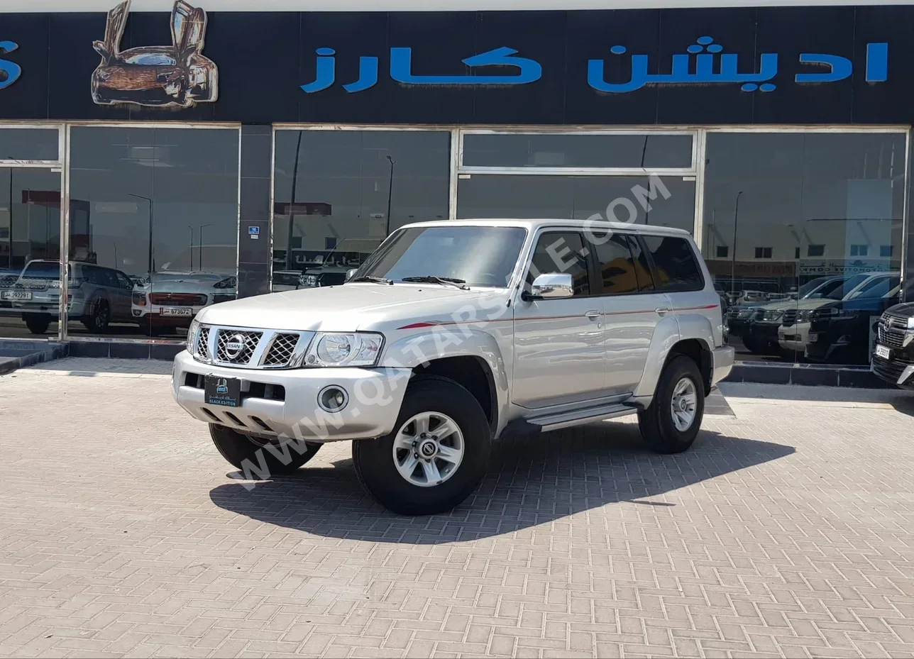 Nissan  Patrol  Safari  2016  Manual  221,000 Km  6 Cylinder  Four Wheel Drive (4WD)  SUV  Silver