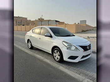 Nissan  Sunny  2016  Automatic  138,000 Km  4 Cylinder  Front Wheel Drive (FWD)  Sedan  White