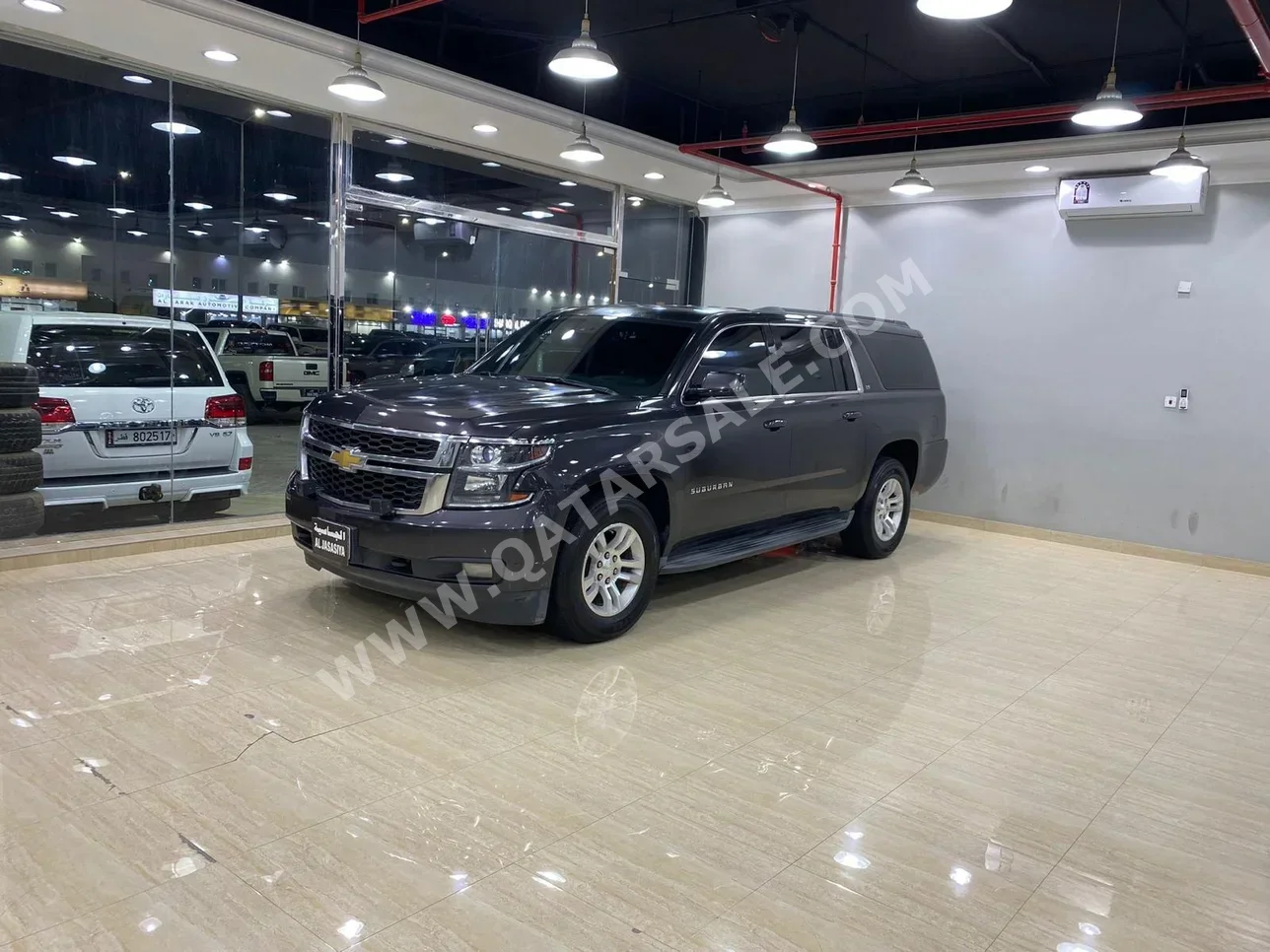 Chevrolet  Suburban  2015  Automatic  227,000 Km  8 Cylinder  Four Wheel Drive (4WD)  SUV  Gray