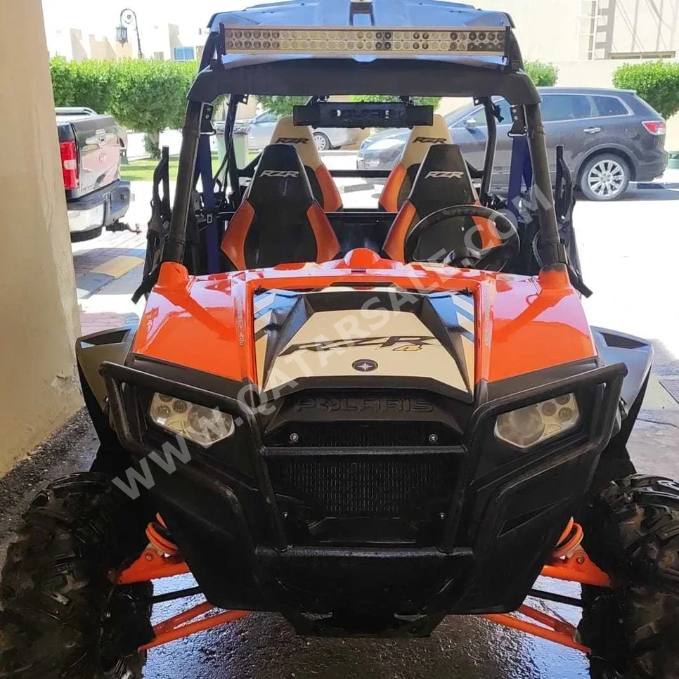 Polaris  RZR-900 -  2013 - Color Orange & Black