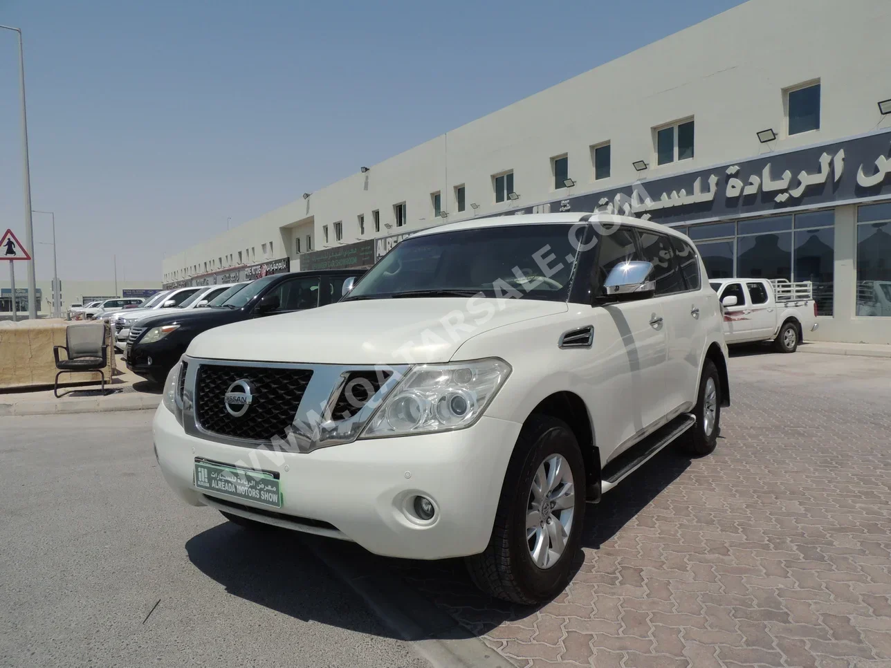  Nissan  Patrol  SE  2011  Automatic  370,000 Km  8 Cylinder  Four Wheel Drive (4WD)  SUV  White  With Warranty