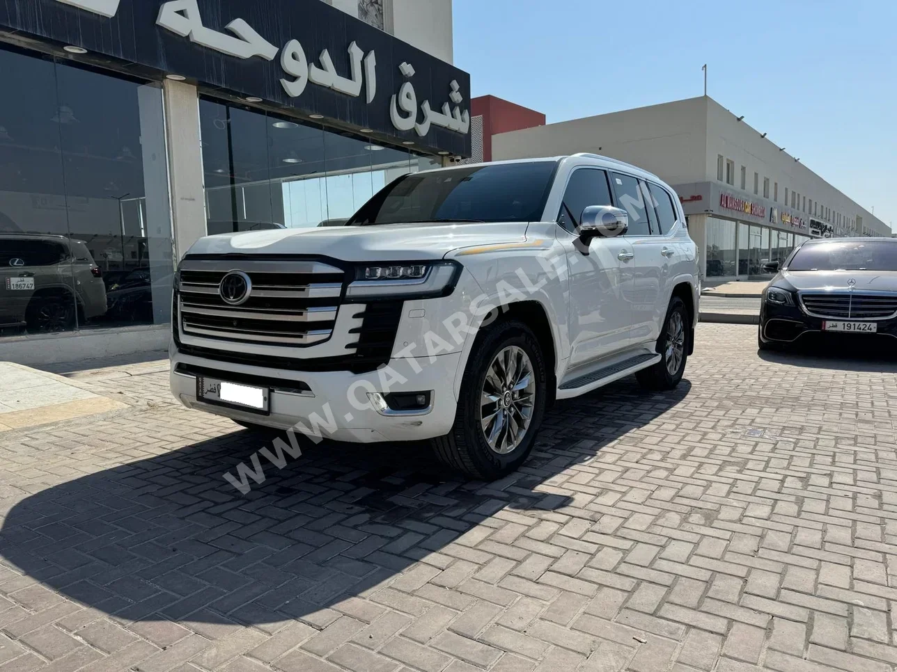 Toyota  Land Cruiser  VXR Twin Turbo  2022  Automatic  126,000 Km  6 Cylinder  Four Wheel Drive (4WD)  SUV  White