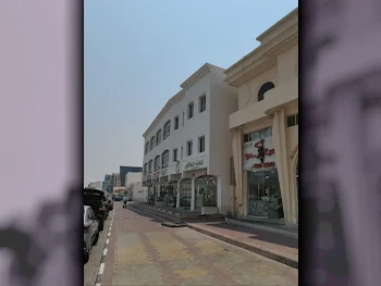 Commercial Shops - Not Furnished  - Doha  - Fereej Bin Omran