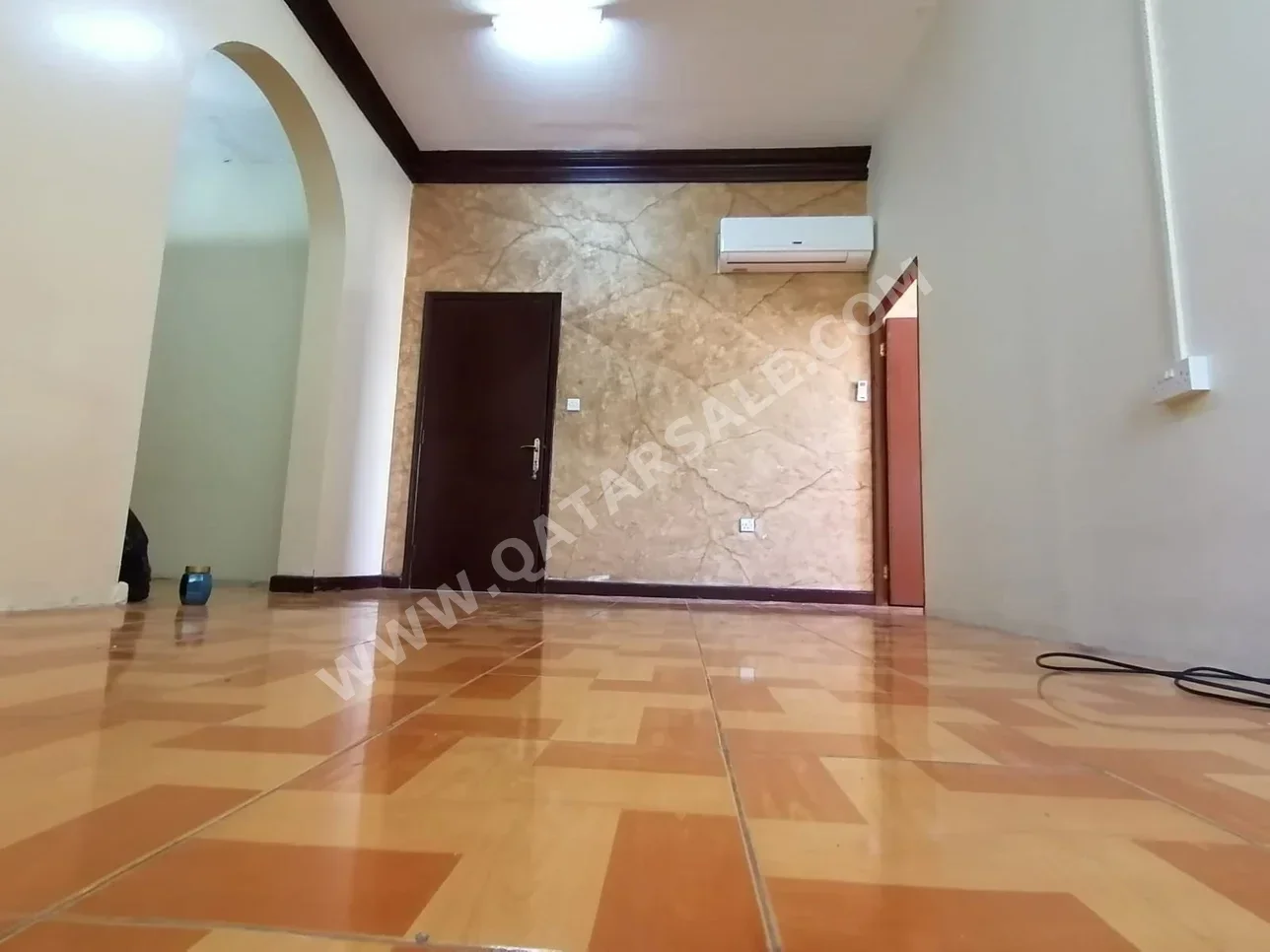 1 Bedrooms  Apartment  in Doha -  Al Dafna  Not Furnished