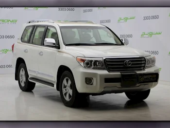 Toyota  Land Cruiser  GXR  2015  Automatic  199,000 Km  8 Cylinder  Four Wheel Drive (4WD)  SUV  Pearl