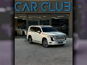 Toyota  Land Cruiser  VXR Twin Turbo  2022  Automatic  51٬000 Km  6 Cylinder  Four Wheel Drive (4WD)  SUV  White  With Warranty