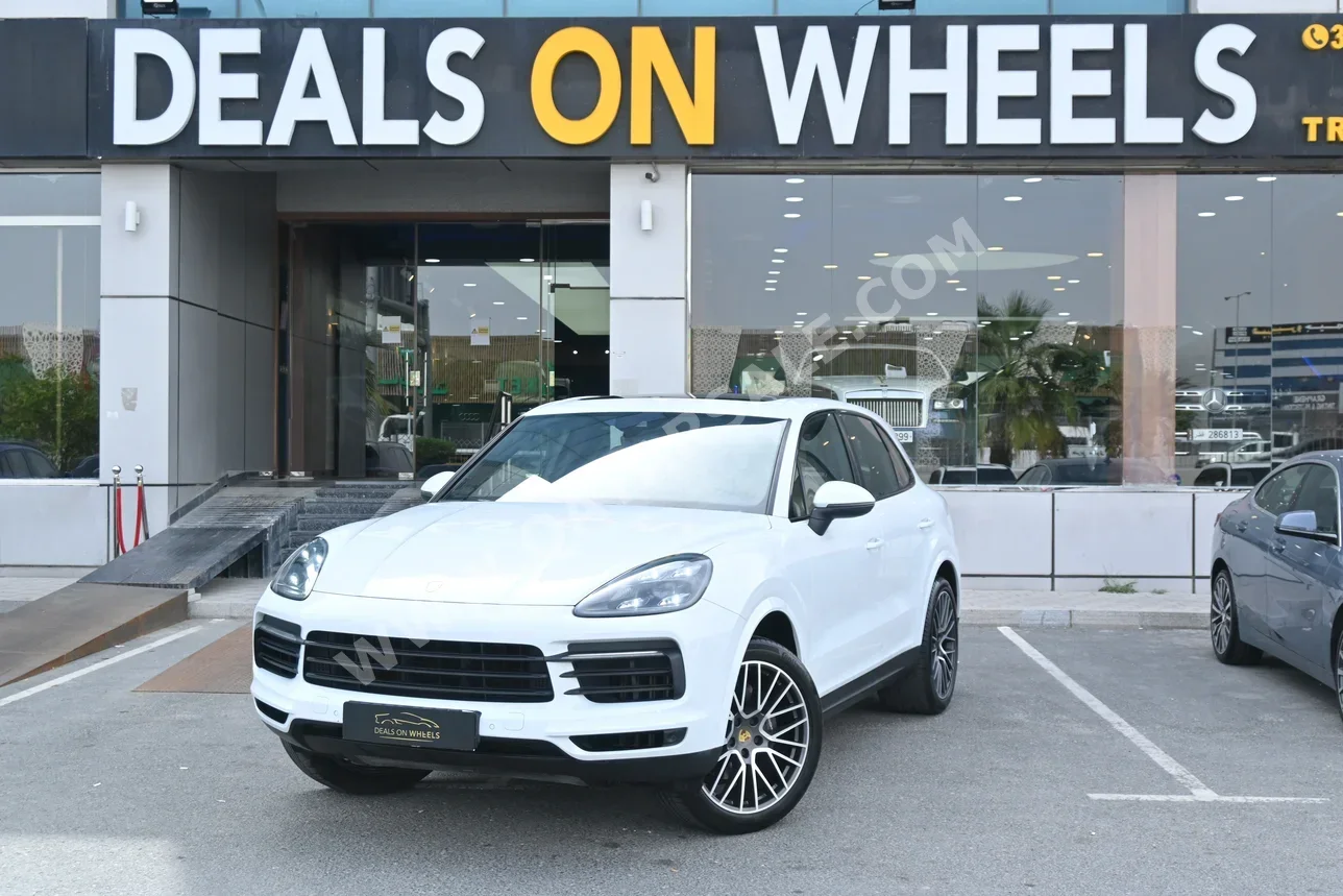 Porsche  Cayenne  2018  Automatic  83,000 Km  6 Cylinder  Four Wheel Drive (4WD)  SUV  White