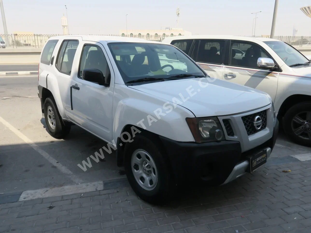 Nissan  Xterra  2012  Automatic  240,000 Km  6 Cylinder  Four Wheel Drive (4WD)  SUV  White