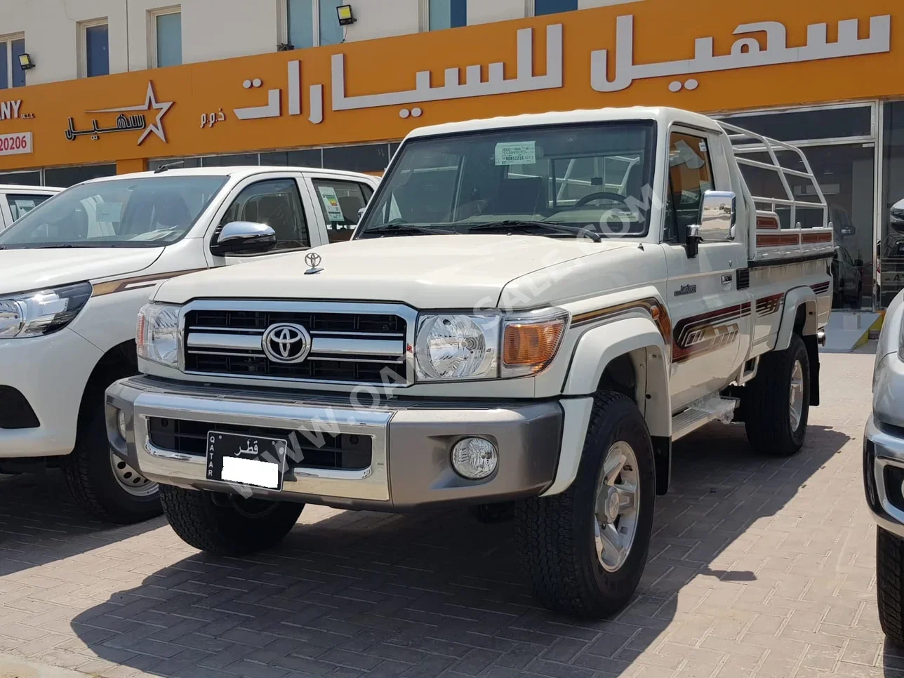 Toyota  Land Cruiser  LX  2022  Manual  9,000 Km  6 Cylinder  Four Wheel Drive (4WD)  Pick Up  White  With Warranty