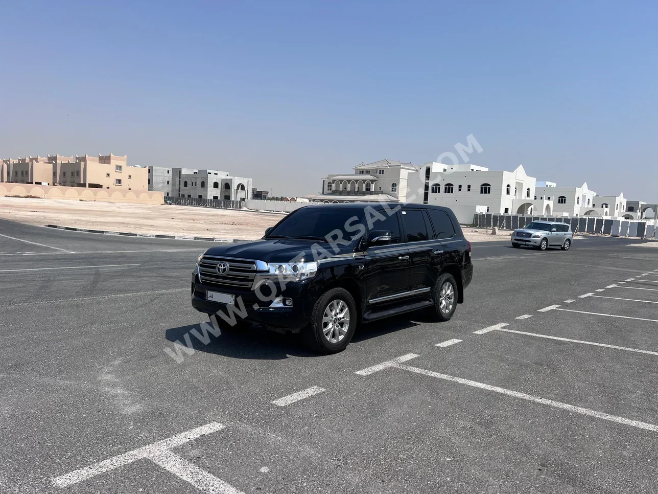  Toyota  Land Cruiser  VXR  2018  Automatic  146,000 Km  8 Cylinder  Four Wheel Drive (4WD)  SUV  Black  With Warranty