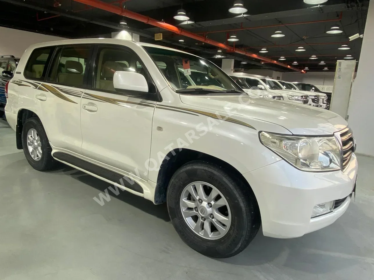 Toyota  Land Cruiser  GX  2011  Automatic  276,000 Km  6 Cylinder  Four Wheel Drive (4WD)  SUV  White