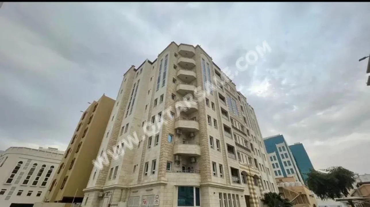 2 Bedrooms  Apartment  For Rent  in Doha -  Rawdat Al Khail  Not Furnished