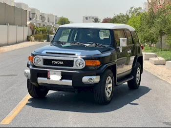  Toyota  FJ Cruiser  2021  Automatic  35,000 Km  6 Cylinder  Four Wheel Drive (4WD)  SUV  Black  With Warranty