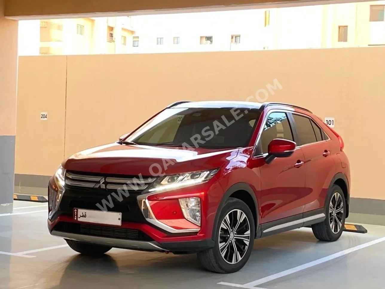 Mitsubishi  Eclipse  Cross Highline  2020  Automatic  98,000 Km  4 Cylinder  Front Wheel Drive (FWD)  SUV  Red  With Warranty