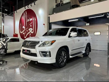  Lexus  LX  570 S  2015  Automatic  300,000 Km  8 Cylinder  Four Wheel Drive (4WD)  SUV  Pearl  With Warranty