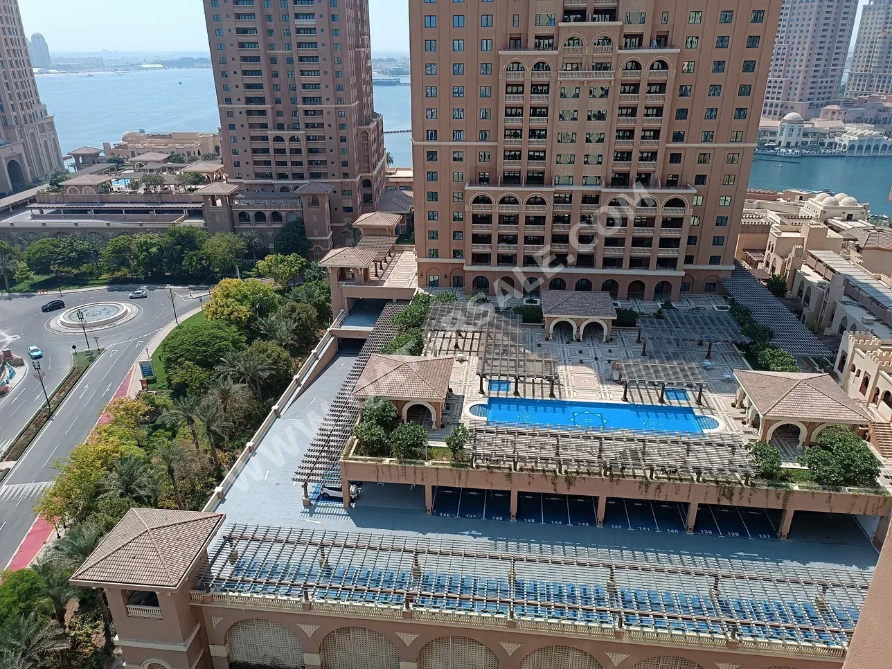 3 Bedrooms  Apartment  in Doha -  The Pearl  Not Furnished