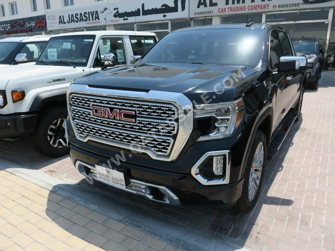 GMC  Sierra  Denali  2021  Automatic  33,000 Km  8 Cylinder  Four Wheel Drive (4WD)  Pick Up  Black