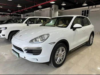 Porsche  Cayenne  S  2014  Automatic  105,000 Km  8 Cylinder  Four Wheel Drive (4WD)  SUV  White