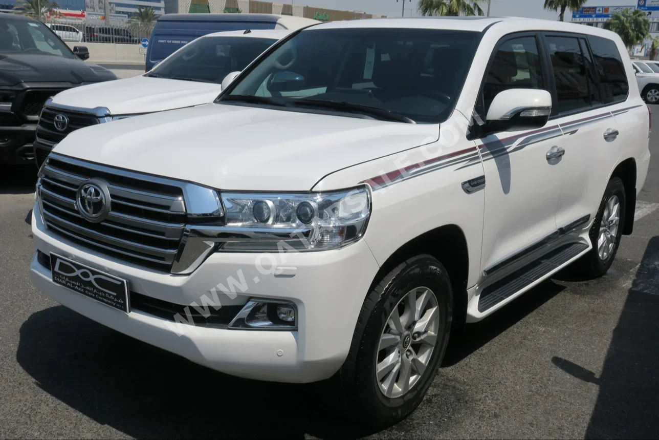 Toyota  Land Cruiser  GXR  2021  Automatic  131,000 Km  6 Cylinder  Four Wheel Drive (4WD)  SUV  White