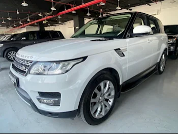 Land Rover  Range Rover  Sport Super charged  2014  Automatic  130,000 Km  8 Cylinder  Four Wheel Drive (4WD)  SUV  White