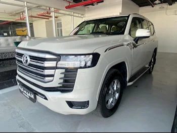 Toyota  Land Cruiser  GXR Twin Turbo  2022  Automatic  97,000 Km  6 Cylinder  Four Wheel Drive (4WD)  SUV  White  With Warranty