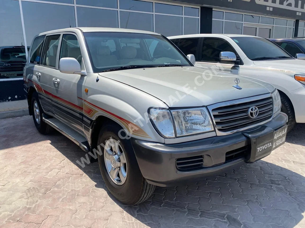 Toyota  Land Cruiser  GX  2007  Manual  279,000 Km  6 Cylinder  Four Wheel Drive (4WD)  SUV  Silver