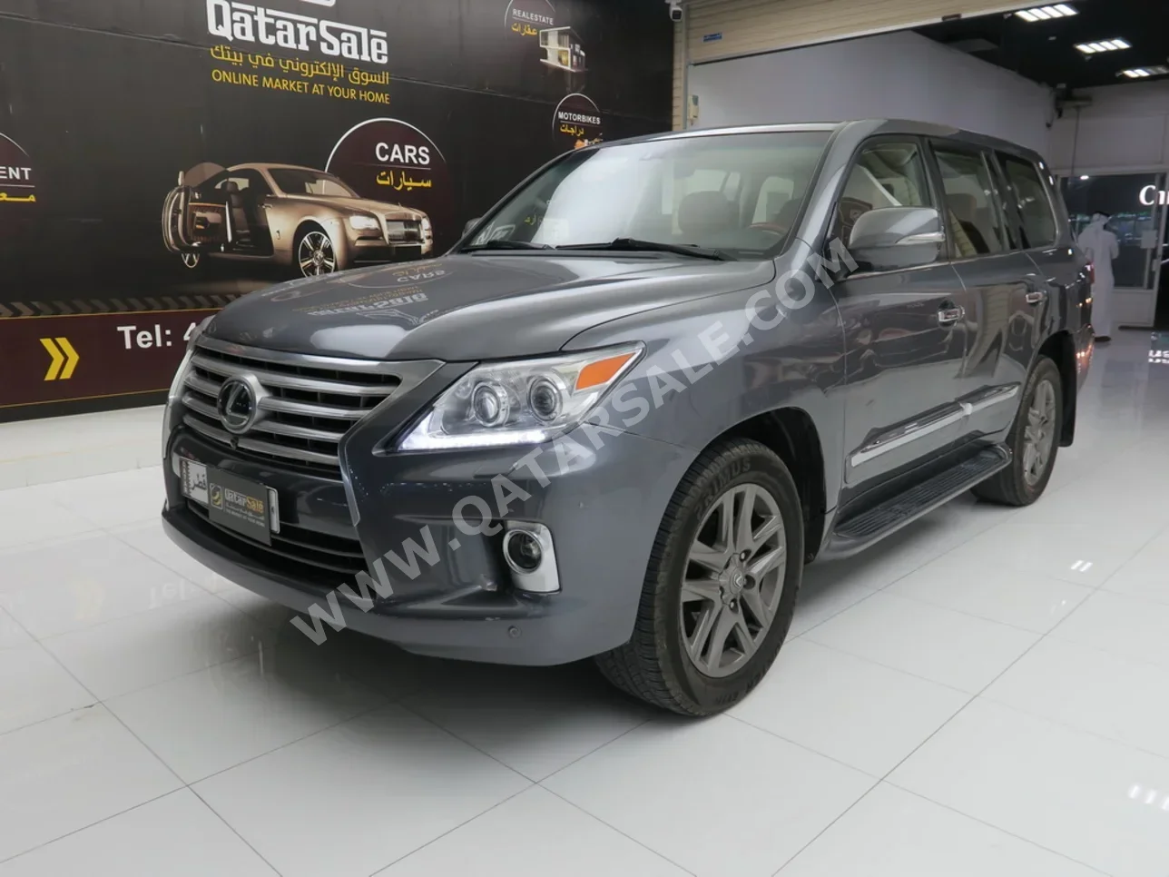 Lexus  LX  570  2013  Automatic  335,000 Km  8 Cylinder  Four Wheel Drive (4WD)  SUV  Gray