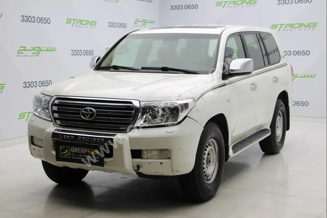 Toyota  Land Cruiser  VXR  2011  Automatic  424,000 Km  8 Cylinder  Four Wheel Drive (4WD)  SUV  Pearl