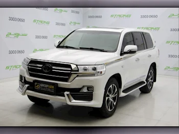 Toyota  Land Cruiser  VXR  2019  Automatic  280,000 Km  8 Cylinder  Four Wheel Drive (4WD)  SUV  White